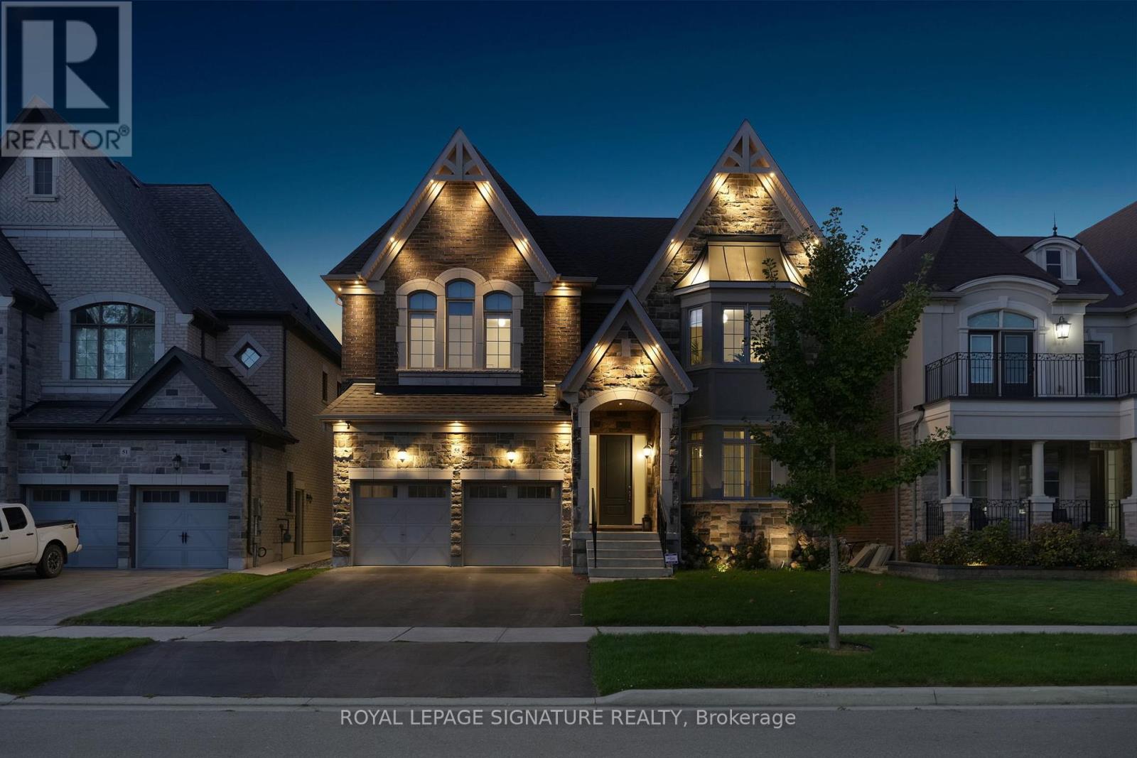 55 GLENSTEEPLE TRAIL, Aurora, Ontario