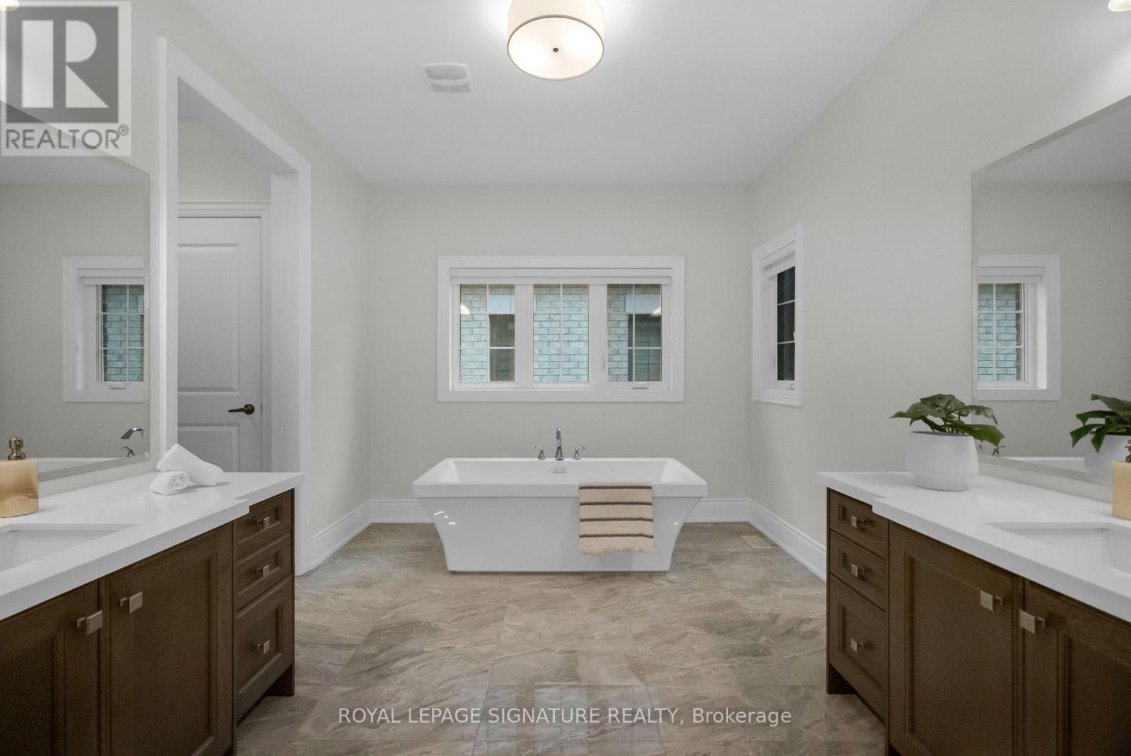 55 Glensteeple Trail, Aurora, Ontario  L4G 3T1 - Photo 28 - N12671044