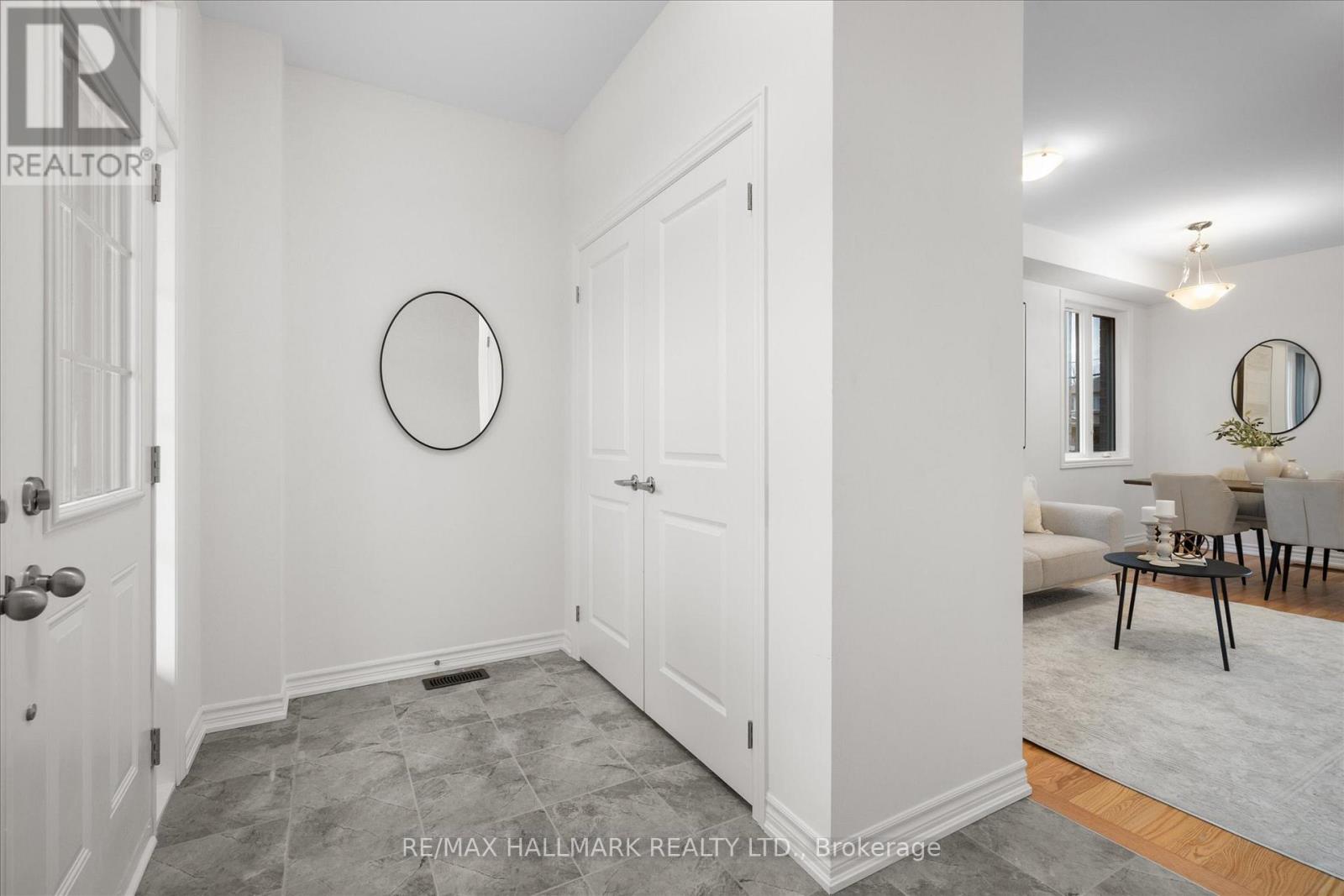 11 Tamblyn Trail, New Tecumseth, Ontario  L0G 1A0 - Photo 6 - N12671054