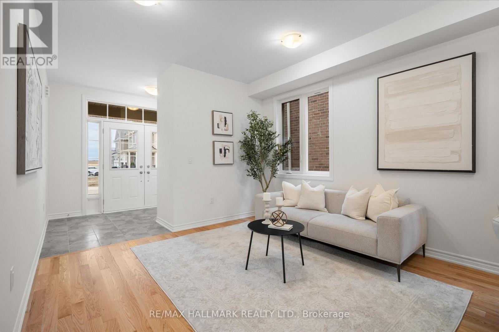 11 Tamblyn Trail, New Tecumseth, Ontario  L0G 1A0 - Photo 9 - N12671054