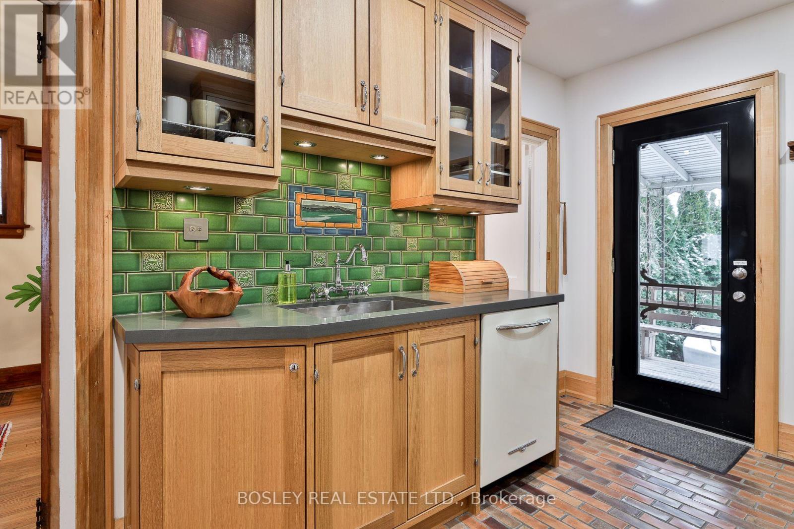 224 Rosethorn Avenue, Toronto, Ontario  M6M 3L1 - Photo 13 - W12670994