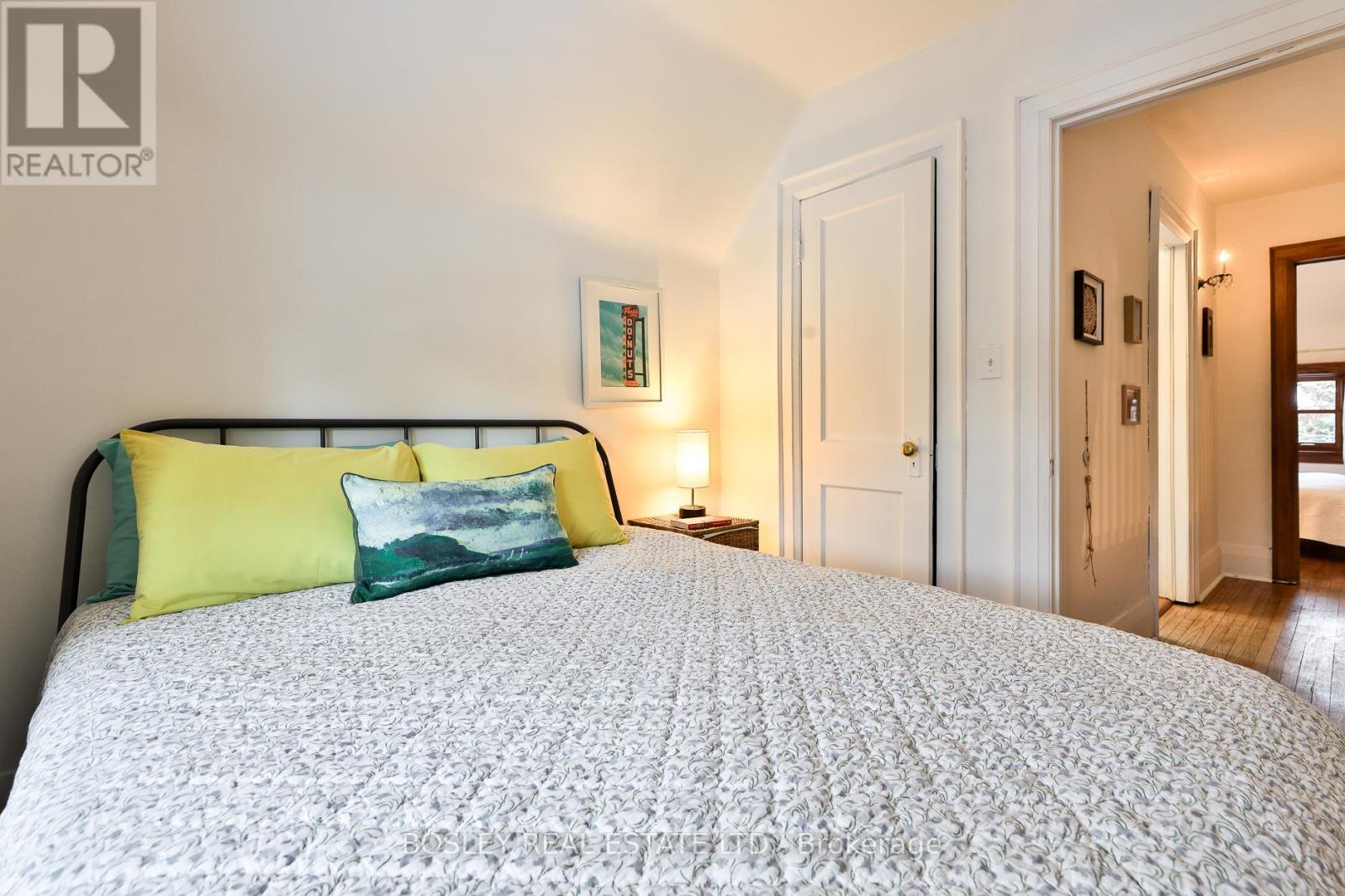 224 Rosethorn Avenue, Toronto, Ontario  M6M 3L1 - Photo 35 - W12670994