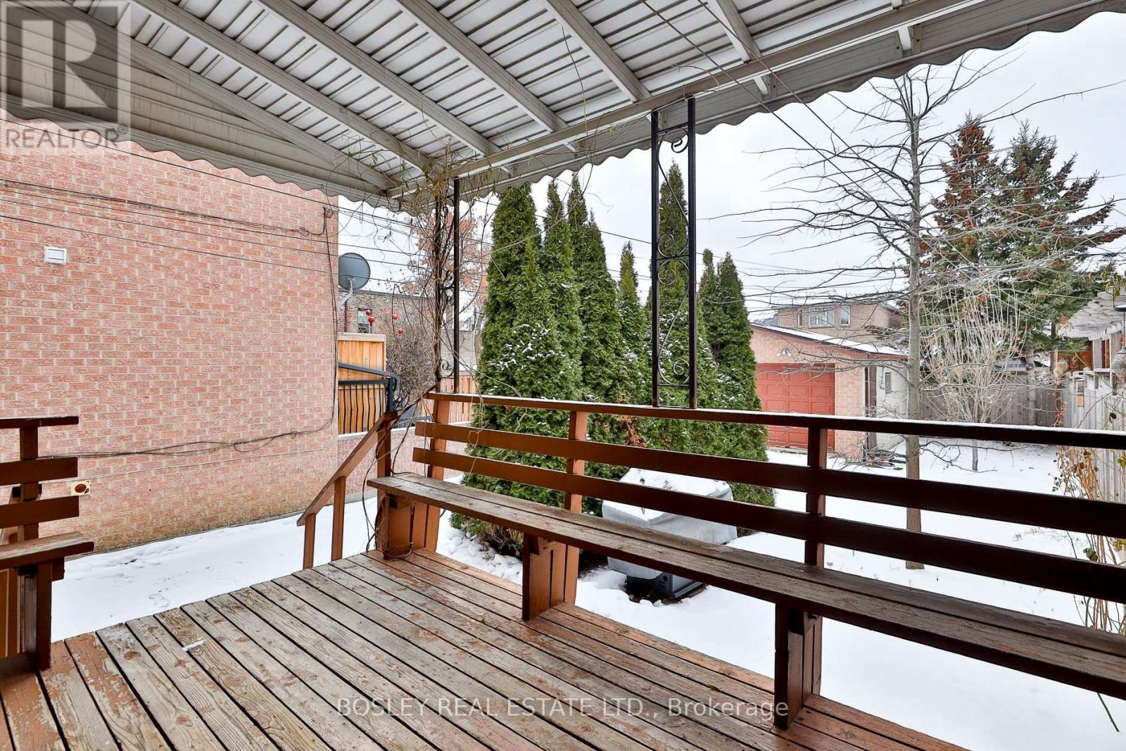 224 Rosethorn Avenue, Toronto, Ontario  M6M 3L1 - Photo 36 - W12670994
