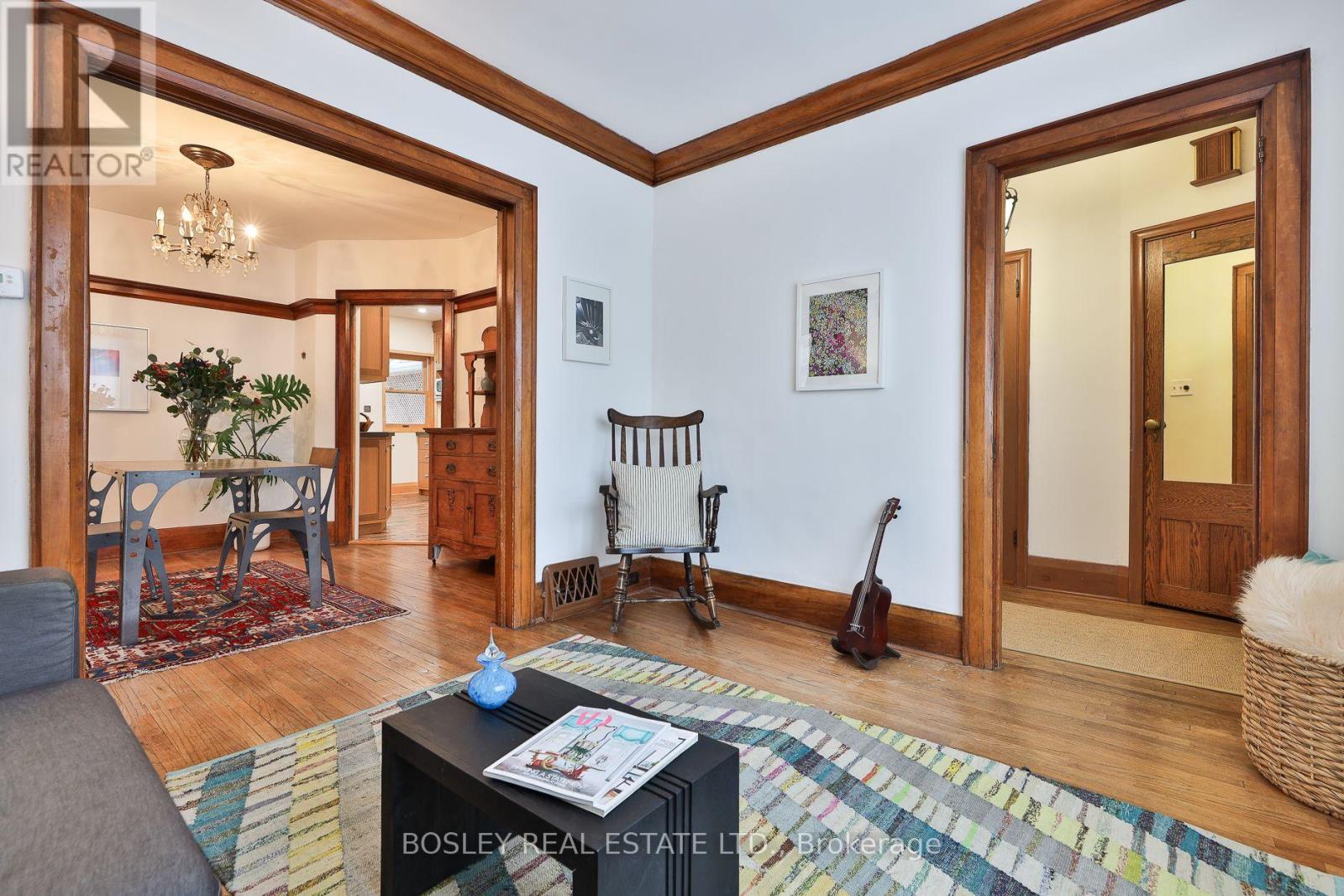 224 Rosethorn Avenue, Toronto, Ontario  M6M 3L1 - Photo 6 - W12670994