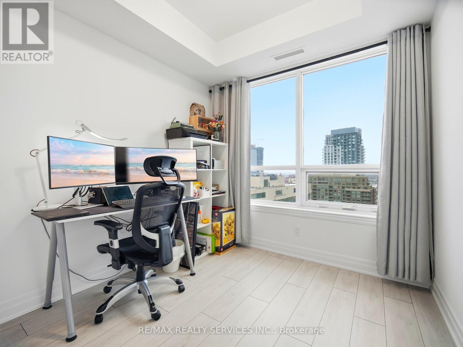 2401 - 30 Elm Drive, Mississauga, Ontario  L5B 0N6 - Photo 22 - W12671090