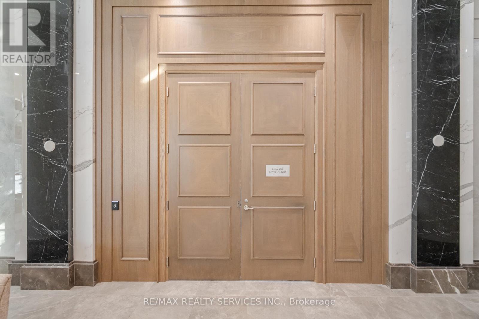 2401 - 30 Elm Drive, Mississauga, Ontario  L5B 0N6 - Photo 33 - W12671090