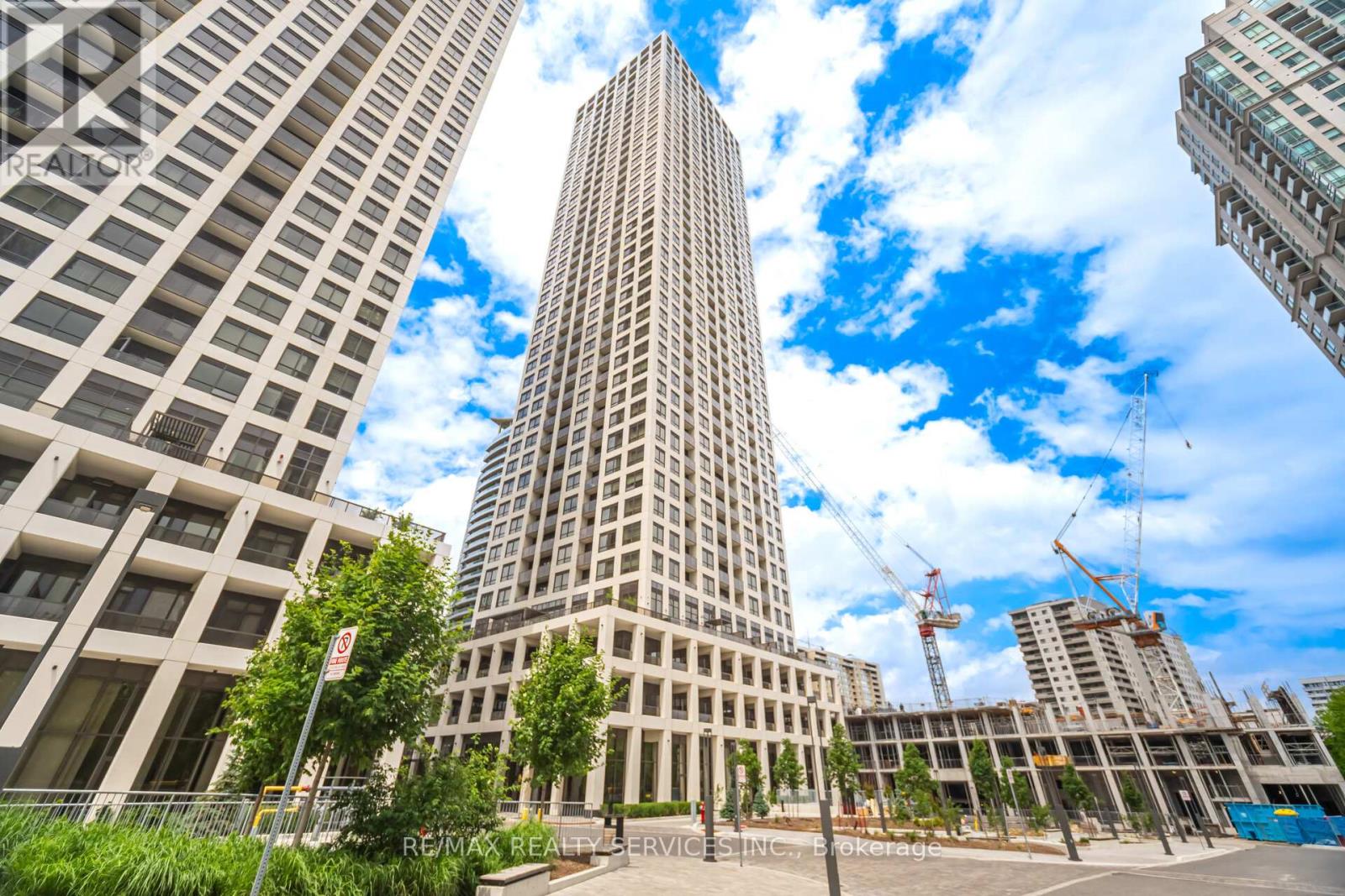 2401 - 30 Elm Drive, Mississauga, Ontario  L5B 0N6 - Photo 39 - W12671090