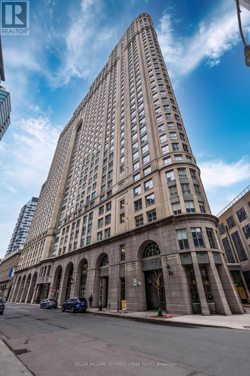 419 - 25 The Esplanade, Toronto, Ontario  M5E 1W5 - Photo 2 - C12594024