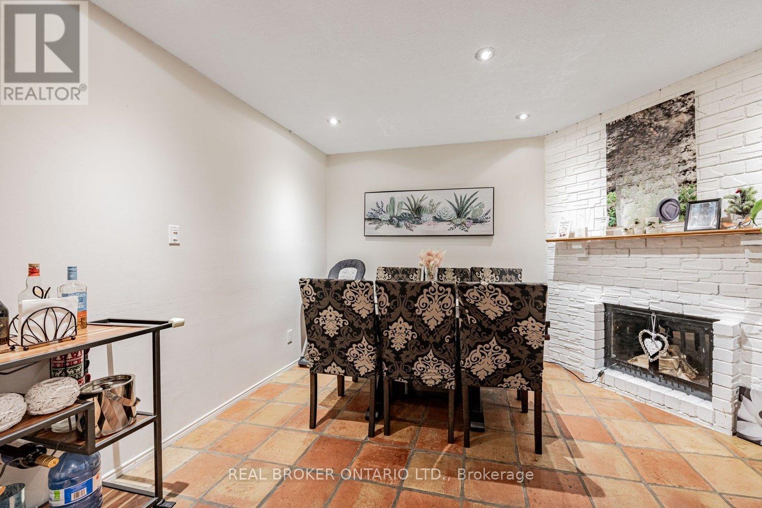 109 Robert Hicks Drive, Toronto, Ontario  M2R 3R2 - Photo 14 - C12665812