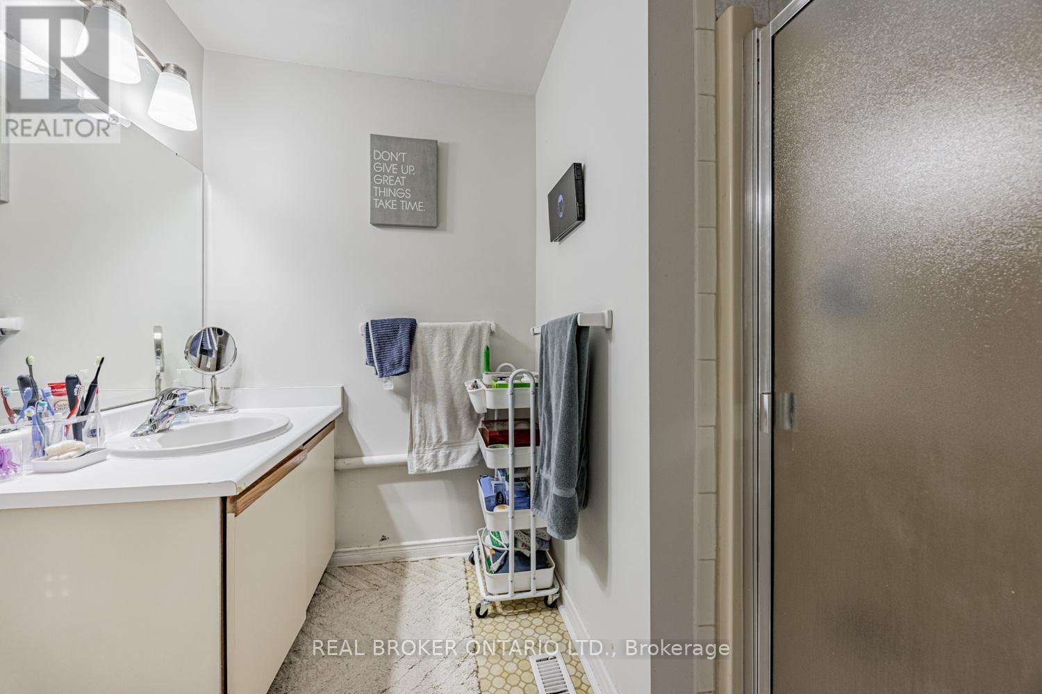 109 Robert Hicks Drive, Toronto, Ontario  M2R 3R2 - Photo 21 - C12665812