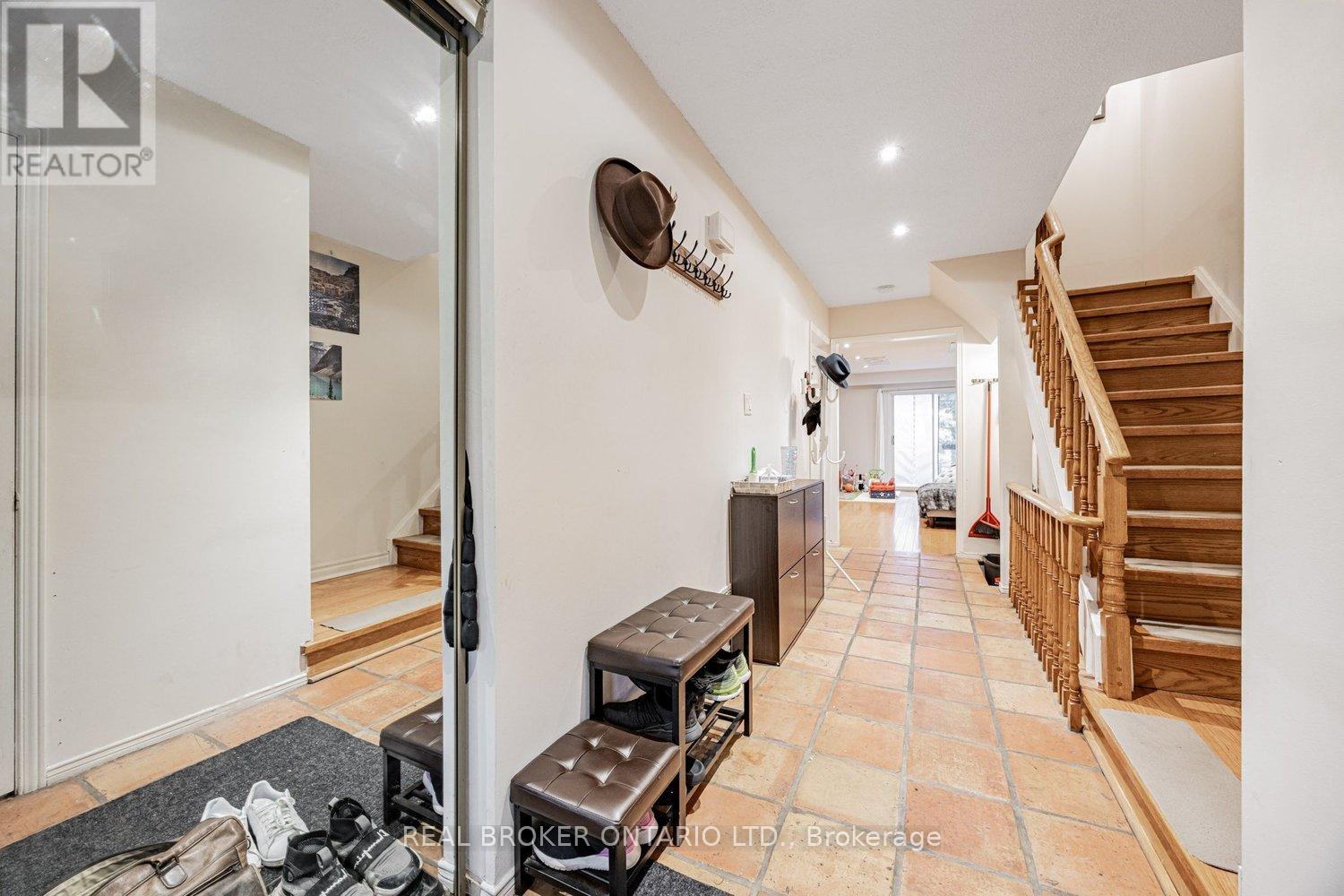 109 Robert Hicks Drive, Toronto, Ontario  M2R 3R2 - Photo 17 - C12665812