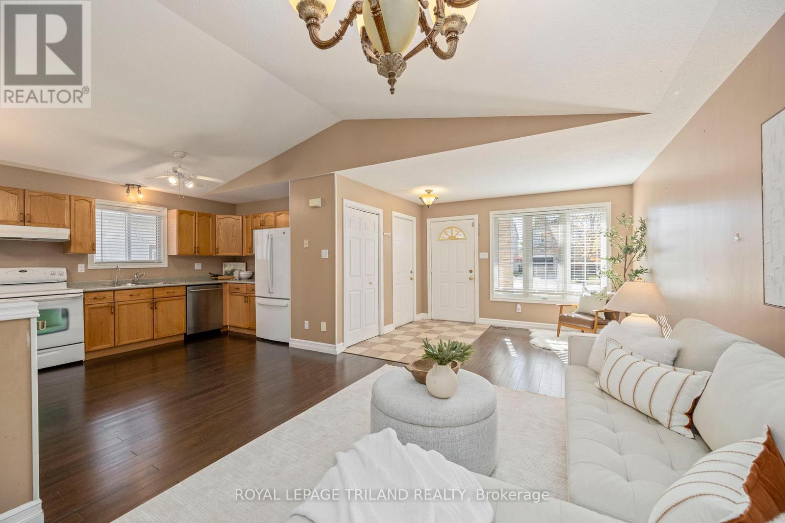 57 Axford Parkway, St. Thomas, Ontario  N5R 6E7 - Photo 9 - X12514052