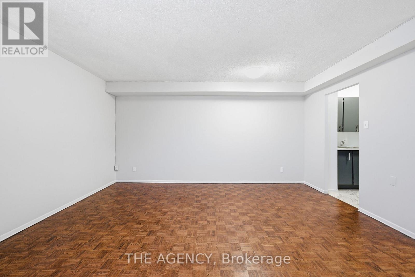 2607a - 2350 Dundas Street, Toronto, Ontario  M6P 4B2 - Photo 7 - W12669306