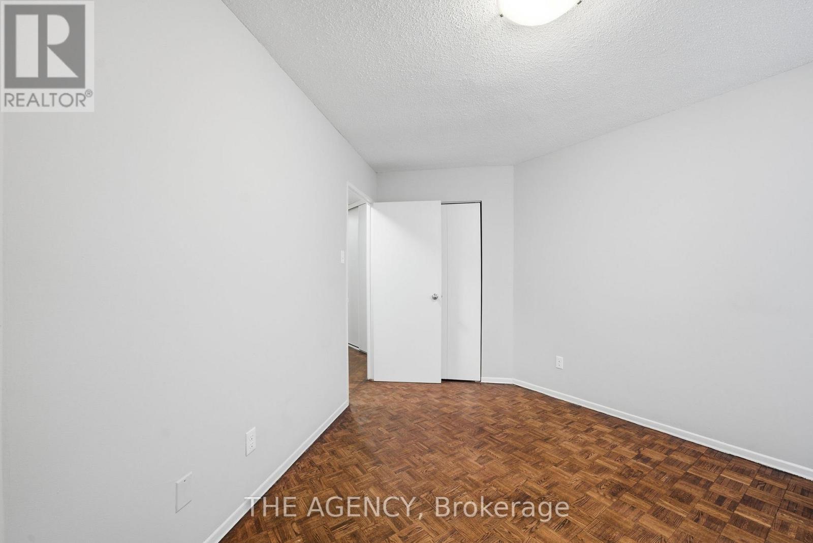 2607a - 2350 Dundas Street, Toronto, Ontario  M6P 4B2 - Photo 9 - W12669306