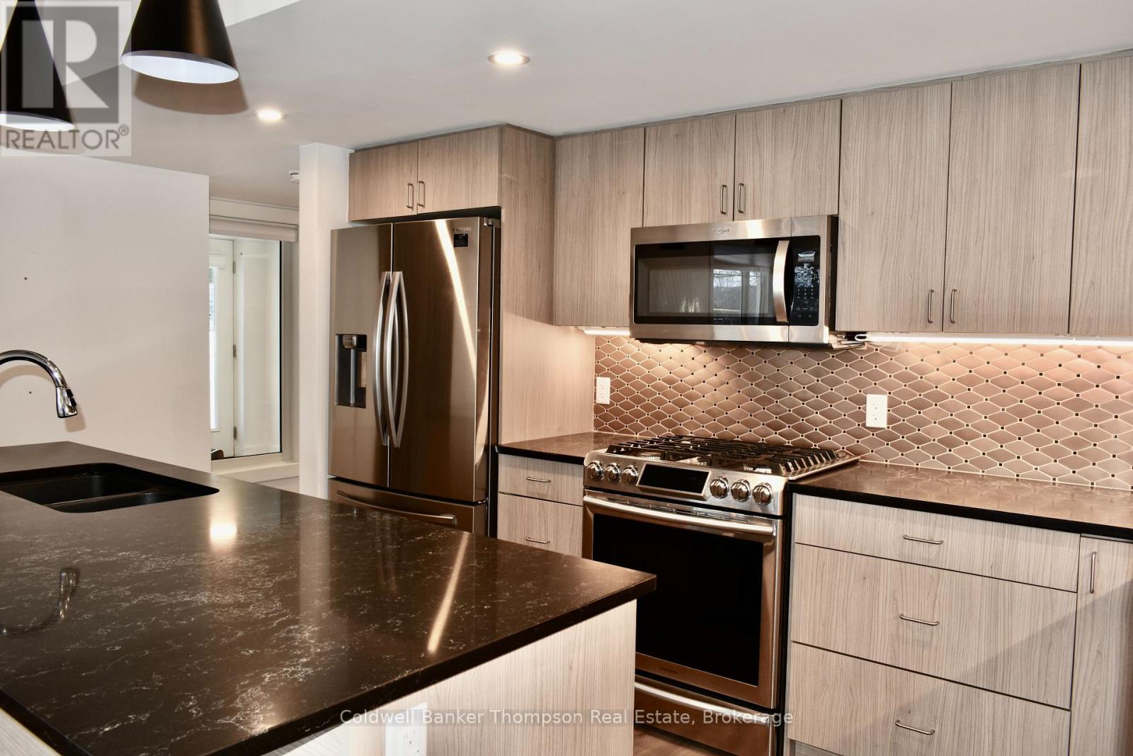 3-103 Tree Tops Lane, Huntsville, Ontario  P1H 0B8 - Photo 10 - X12671186