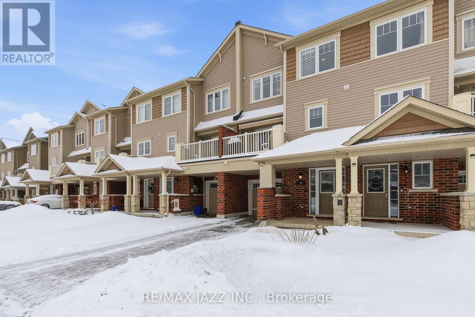 31 Great Gabe Crescent, Oshawa, Ontario  L1L 0G6 - Photo 4 - E12671274