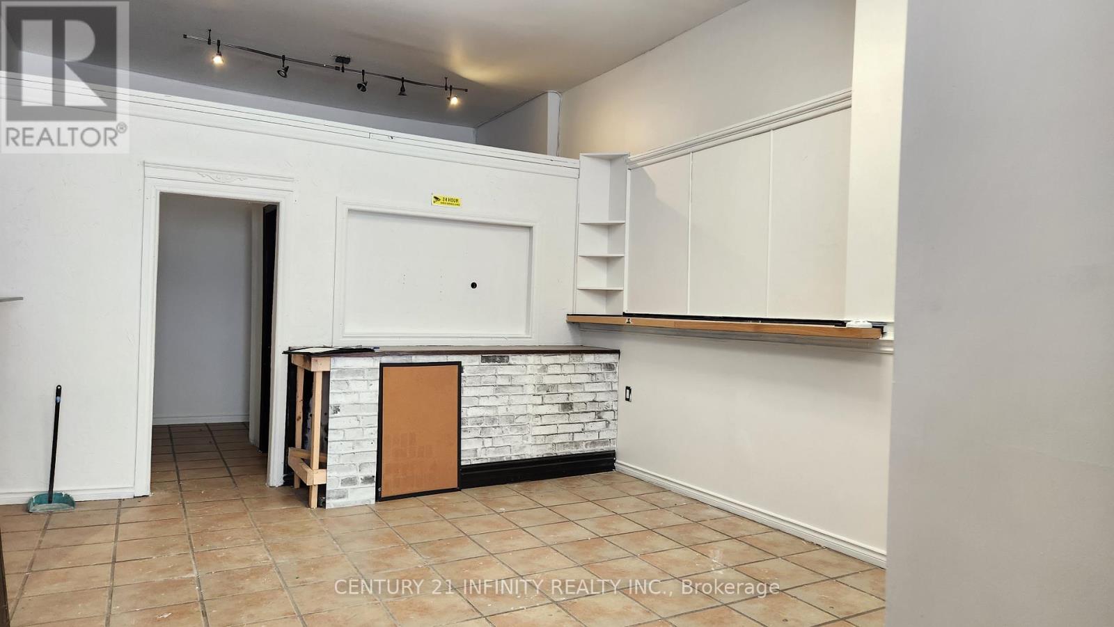 142 Simcoe Street S, Oshawa, Ontario  L1H 4G9 - Photo 4 - E12671368