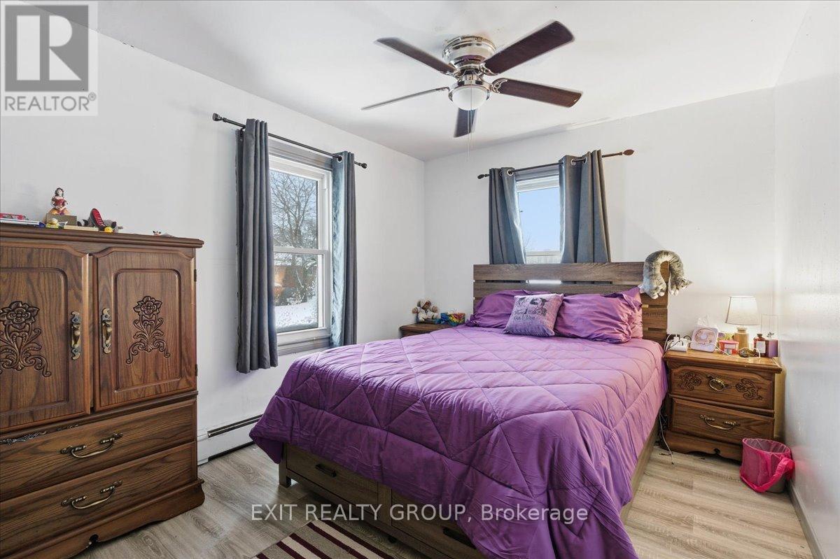 16 Catherine Street, Tyendinaga, Ontario  K0K 3A0 - Photo 11 - X12671166