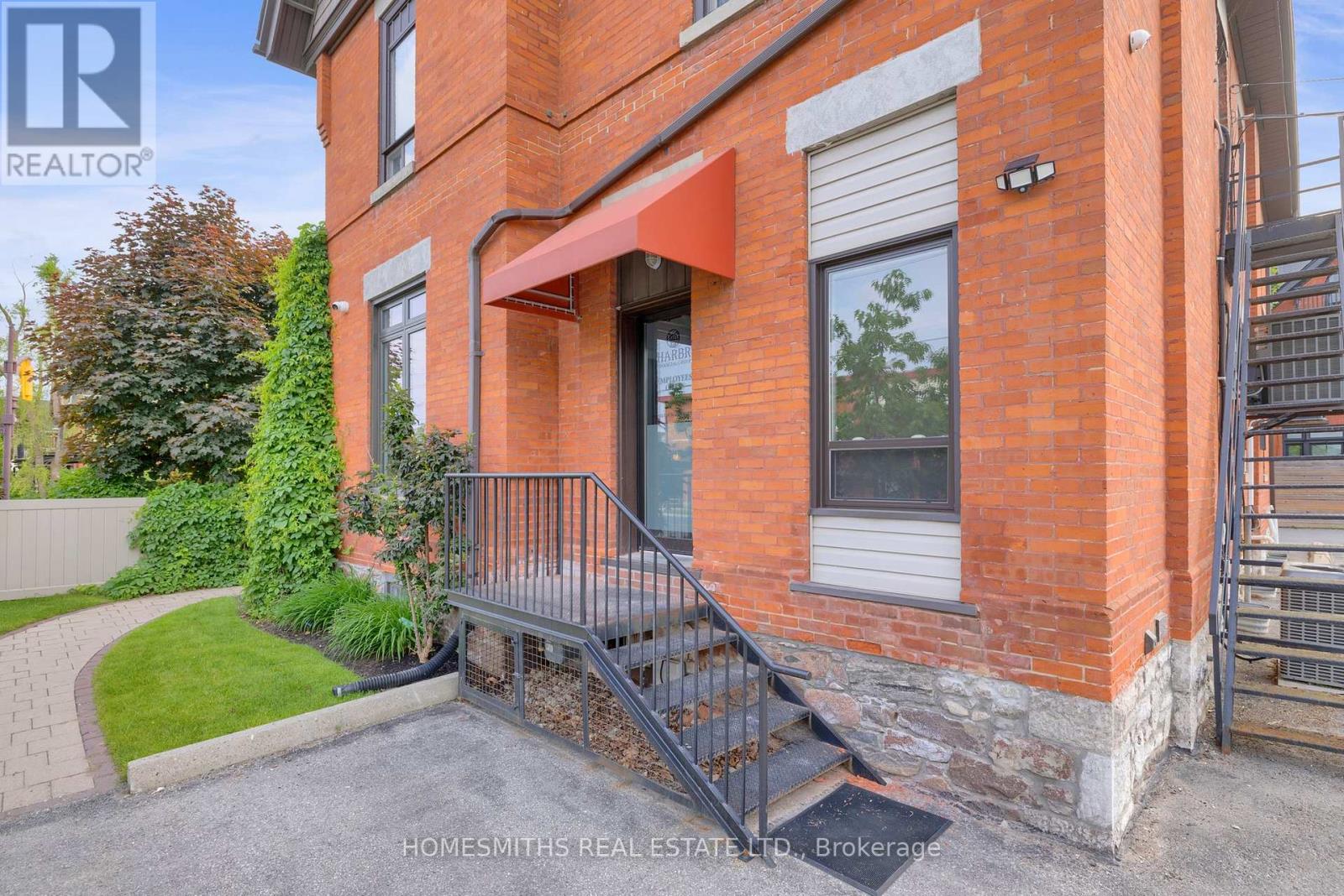 452 Charlotte Street, Peterborough, Ontario  K9J 2W3 - Photo 38 - X12671242