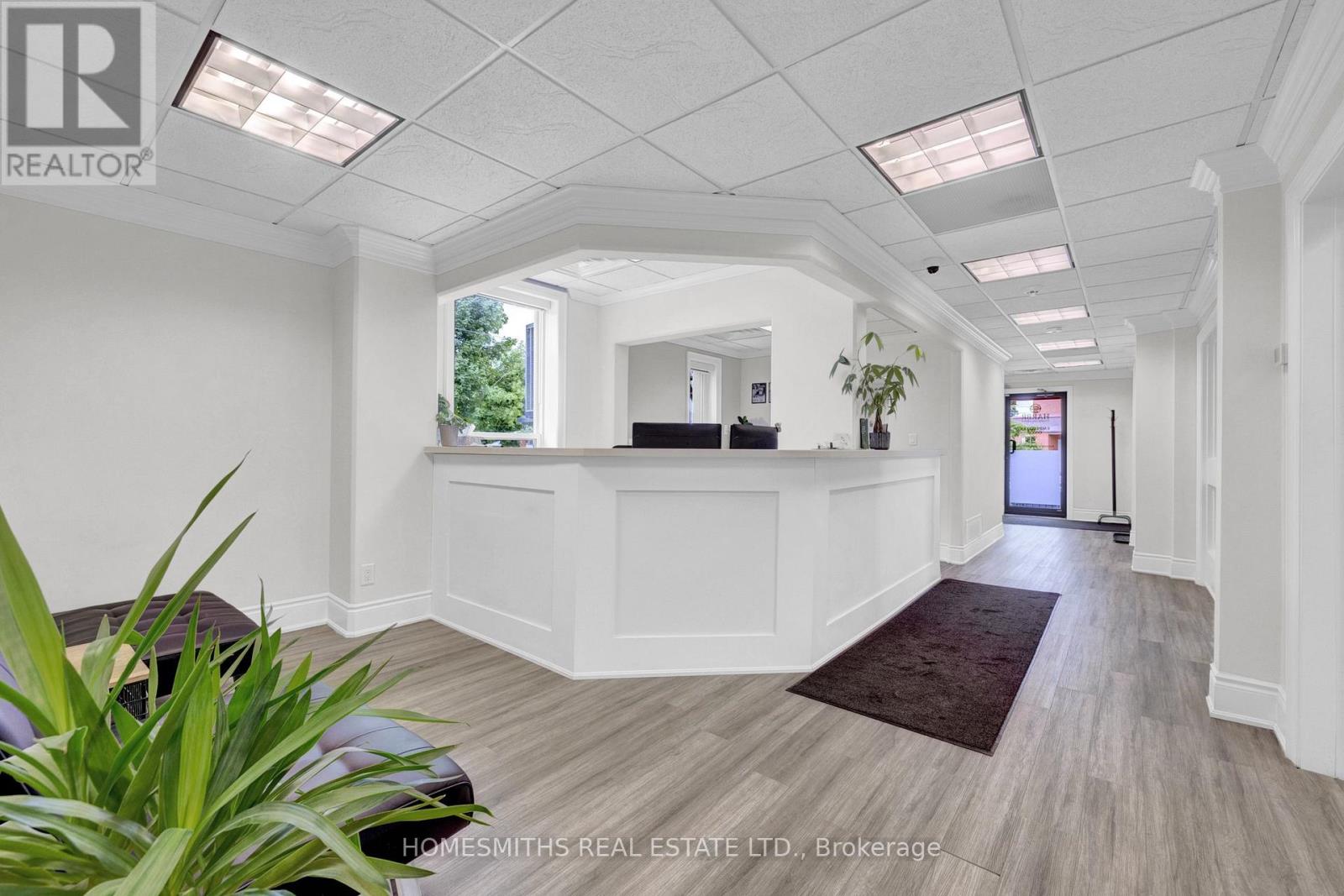 452 Charlotte Street, Peterborough, Ontario  K9J 2W3 - Photo 9 - X12671242