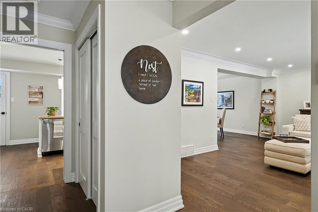 18 Pittsford Close, Waterloo, Ontario  N2K 1V6 - Photo 4 - 40795207