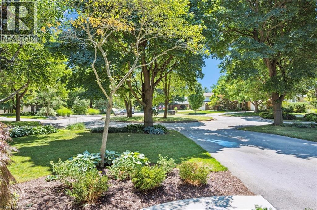 18 Pittsford Close, Waterloo, Ontario  N2K 1V6 - Photo 3 - 40795207