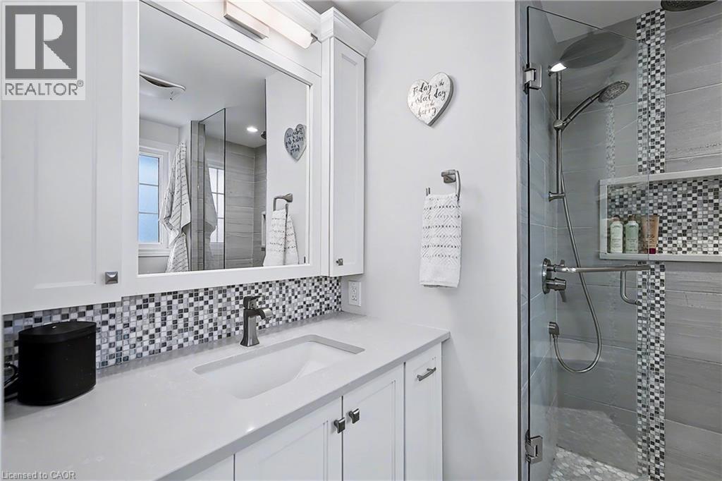 18 Pittsford Close, Waterloo, Ontario  N2K 1V6 - Photo 24 - 40795207