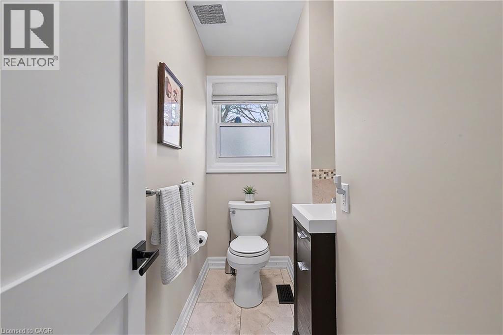 18 Pittsford Close, Waterloo, Ontario  N2K 1V6 - Photo 16 - 40795207