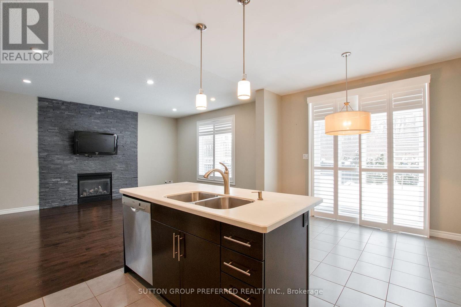 1158 Smither Road, London North (North I), Ontario  N6G 5R8 - Photo 12 - X12671144