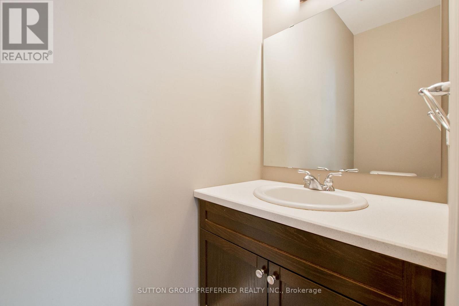 1158 Smither Road, London North (North I), Ontario  N6G 5R8 - Photo 14 - X12671144