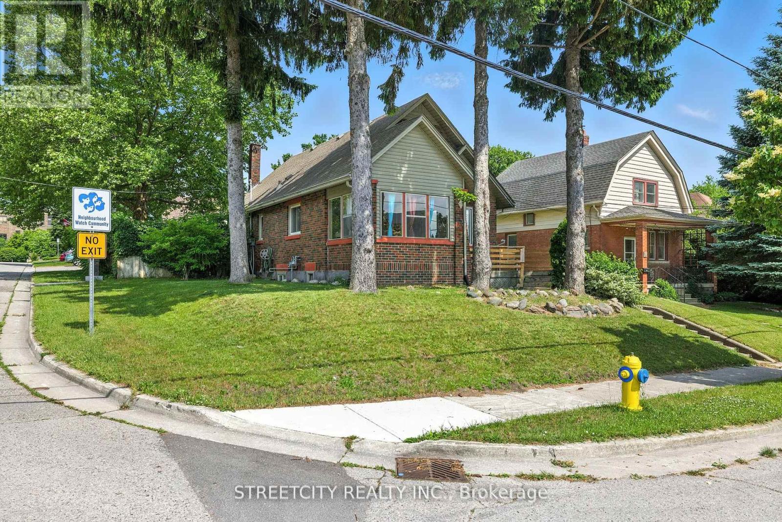 418 Ashland Avenue, London East, Ontario  N5W 4G3 - Photo 2 - X12671162