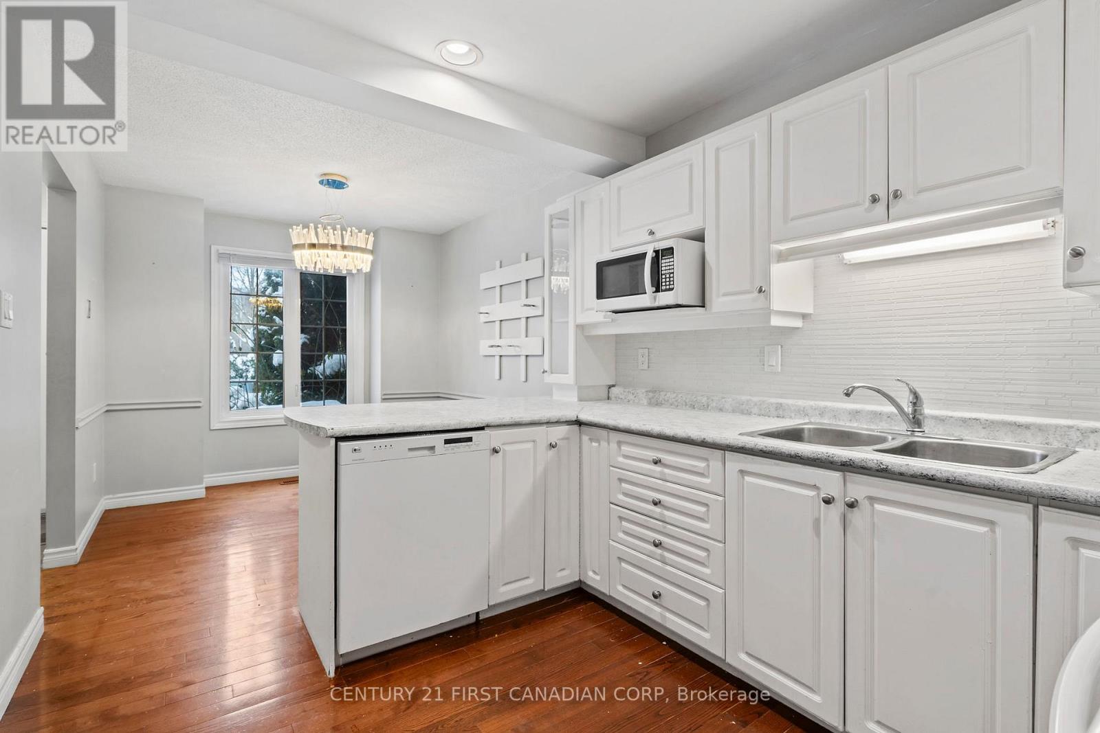 17 - 340 Ambleside Drive, London North, Ontario  N6G 4Y5 - Photo 10 - X12671284