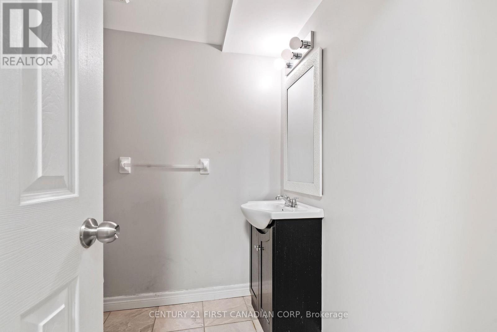 17 - 340 Ambleside Drive, London North, Ontario  N6G 4Y5 - Photo 39 - X12671284