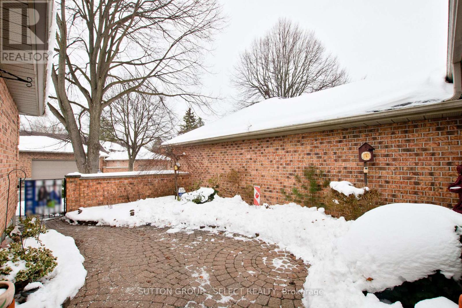 37 - 1443 Commissioners Road W, London South, Ontario  N6K 1E2 - Photo 3 - X12671334