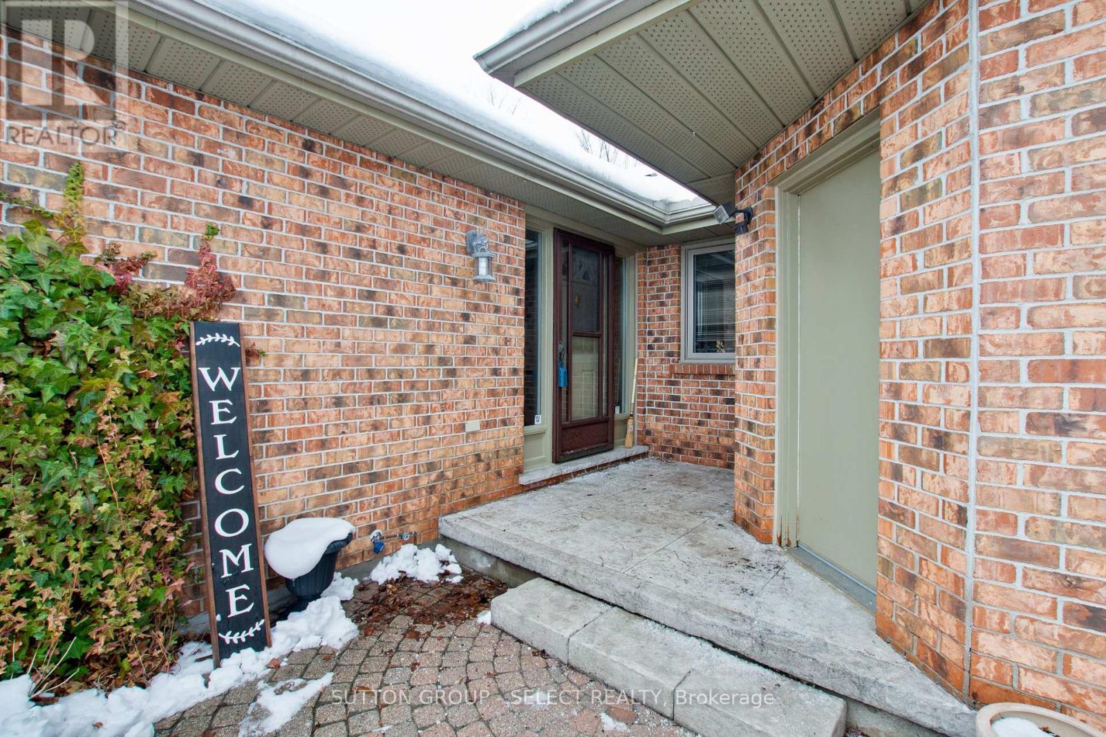 37 - 1443 Commissioners Road W, London South, Ontario  N6K 1E2 - Photo 4 - X12671334