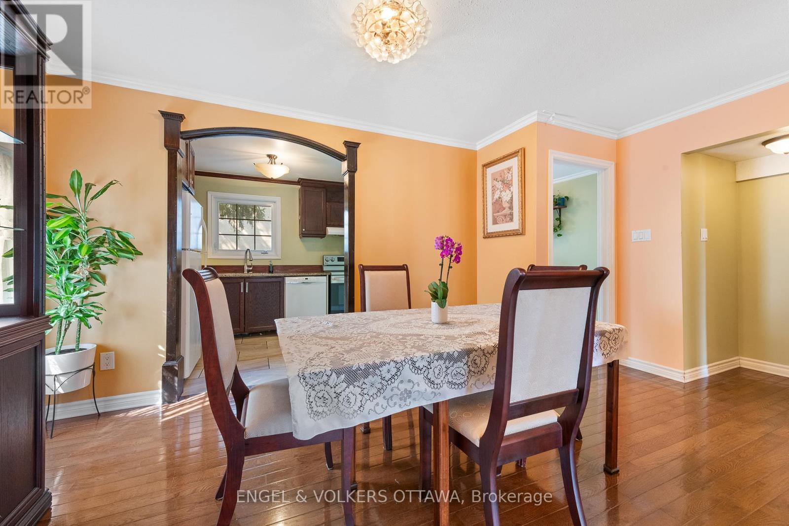 105 - 302 Kintyre Private, Ottawa, Ontario  K2C 3M6 - Photo 11 - X12671128