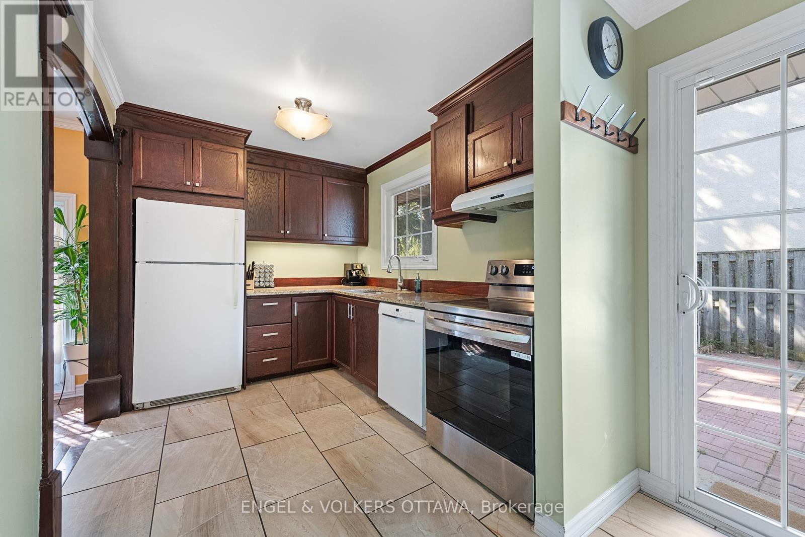 105 - 302 Kintyre Private, Ottawa, Ontario  K2C 3M6 - Photo 18 - X12671128