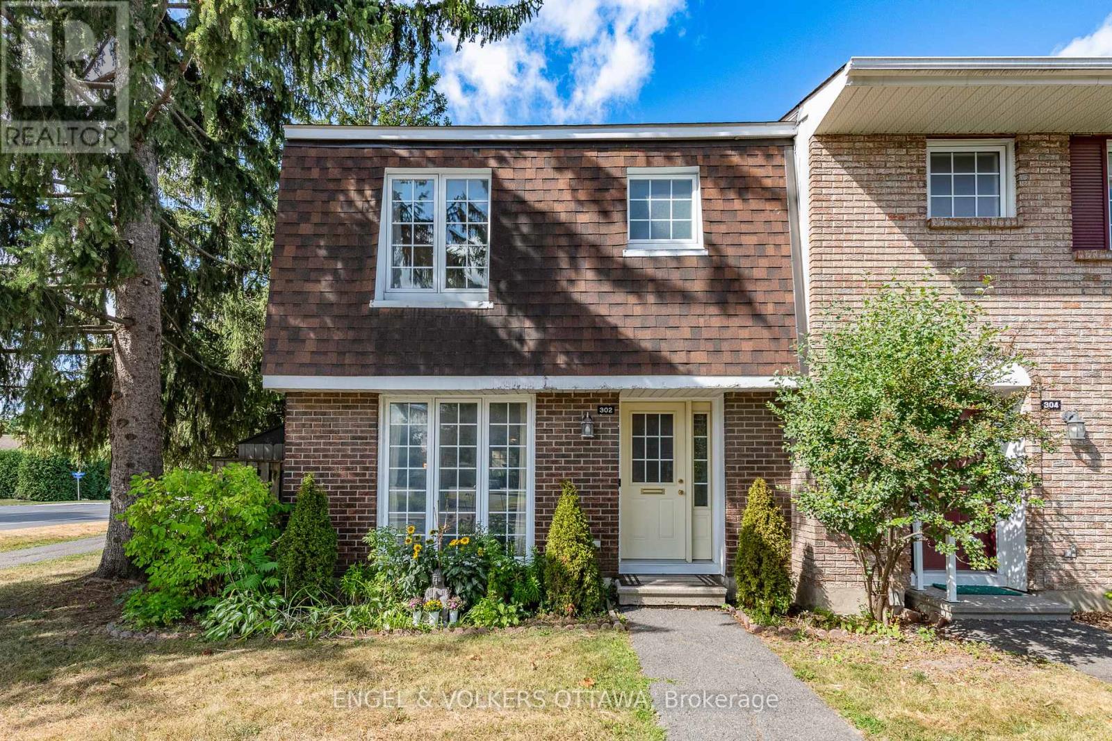 105 - 302 Kintyre Private, Ottawa, Ontario  K2C 3M6 - Photo 2 - X12671128