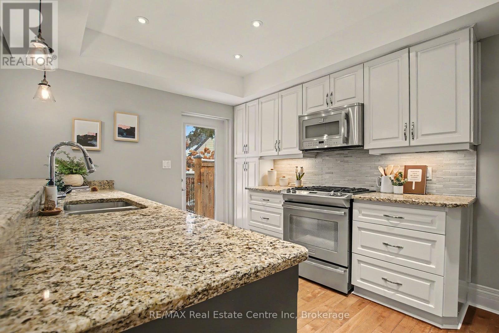 15 Stull Avenue, Guelph, Ontario  N1H 1N2 - Photo 12 - X12671304