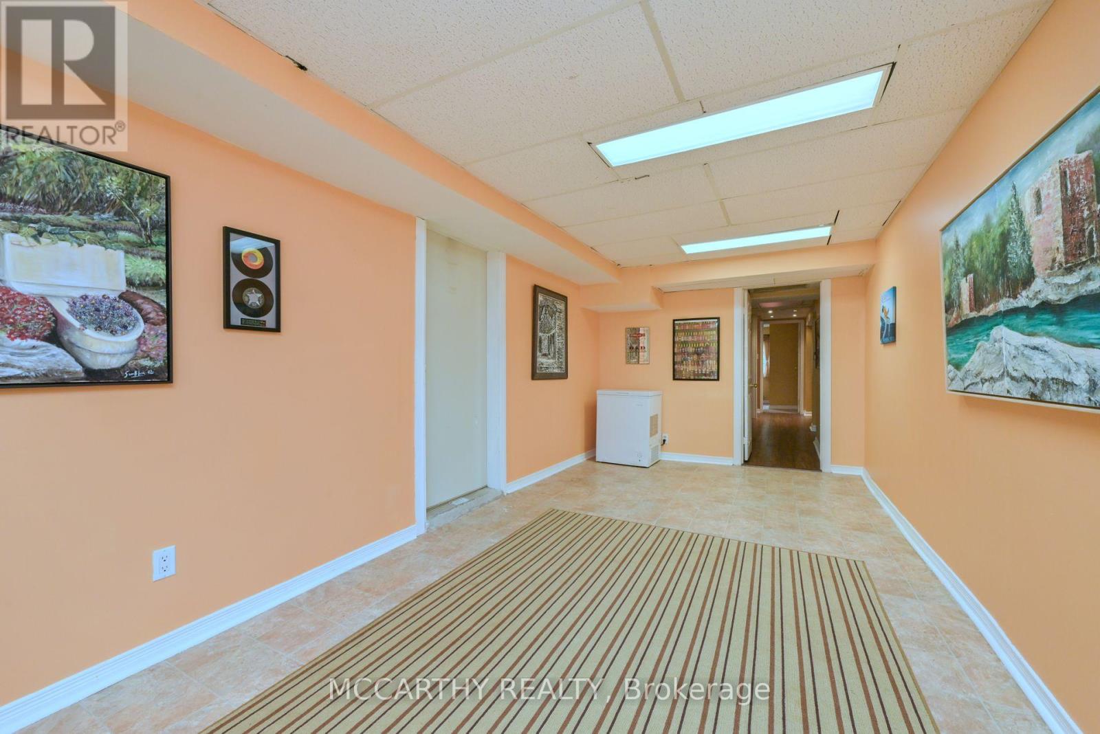 15 Andrew Avenue, Orangeville, Ontario  L9W 4E5 - Photo 28 - W12430360