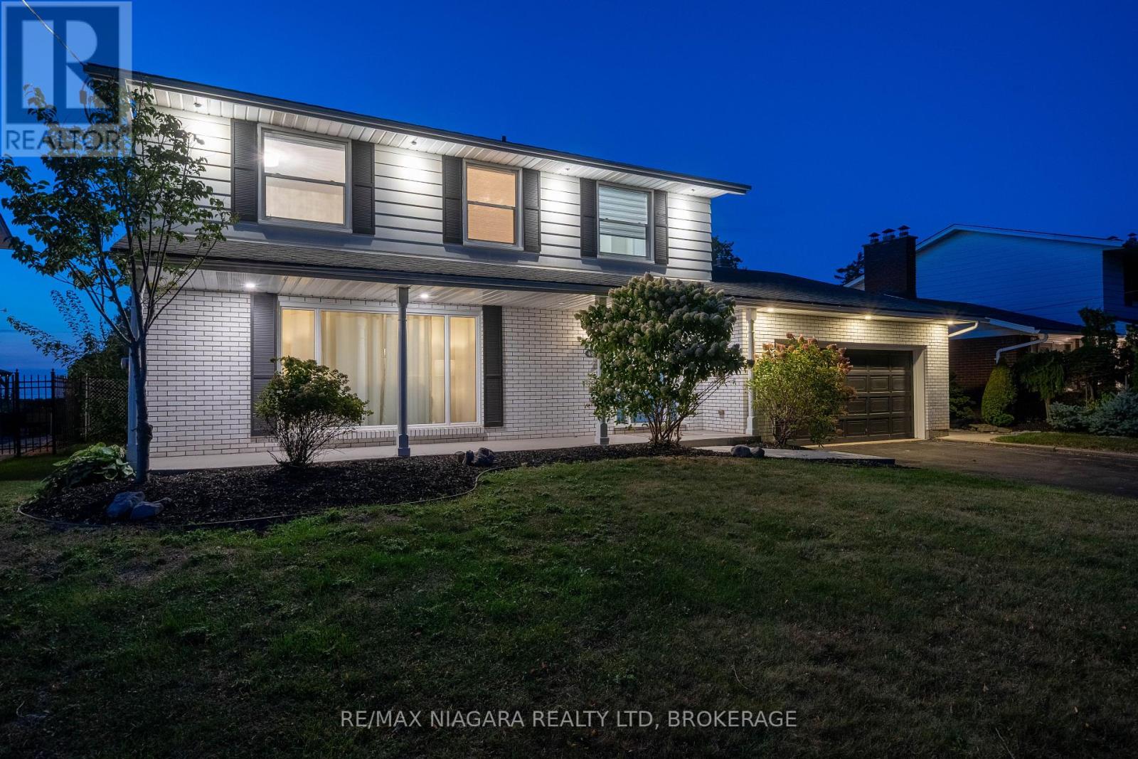 49 Royal York Road, St. Catharines (Lakeshore), Ontario  L2N 2N7 - Photo 3 - X12671354