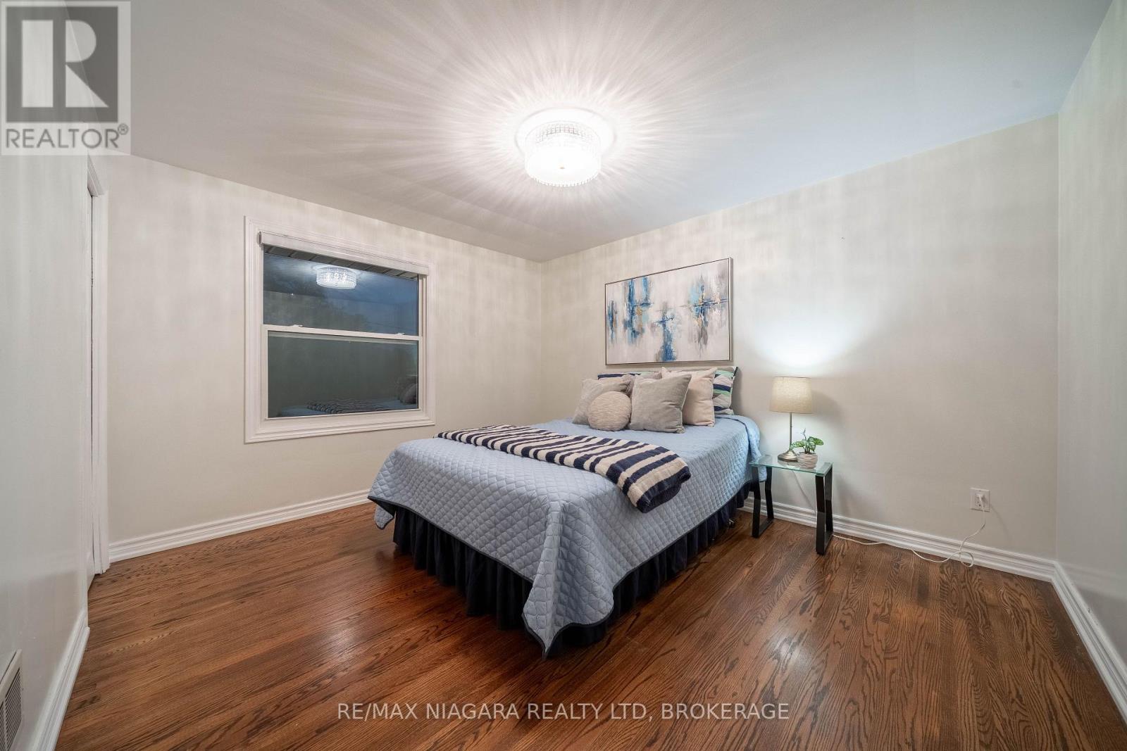 49 Royal York Road, St. Catharines (Lakeshore), Ontario  L2N 2N7 - Photo 31 - X12671354