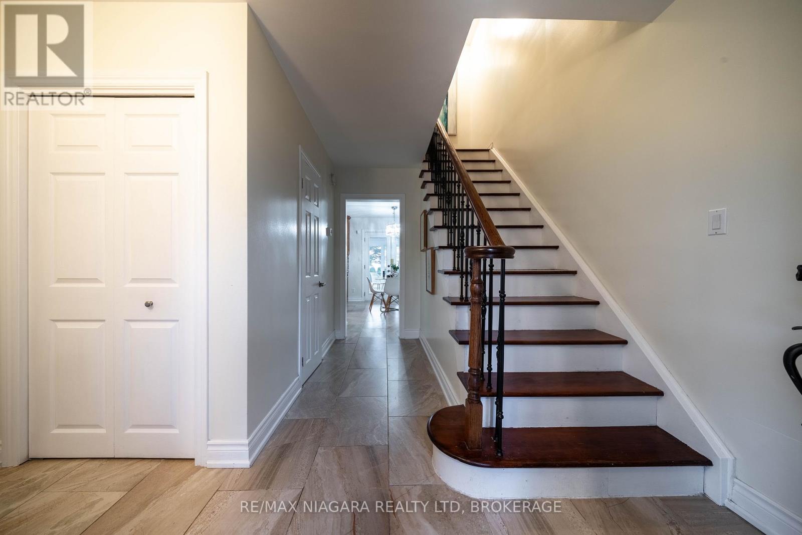 49 Royal York Road, St. Catharines (Lakeshore), Ontario  L2N 2N7 - Photo 7 - X12671354