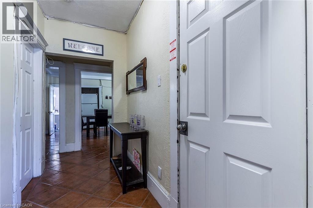 133 Albert Street, Waterloo, Ontario  N2L 3T2 - Photo 4 - 40796663