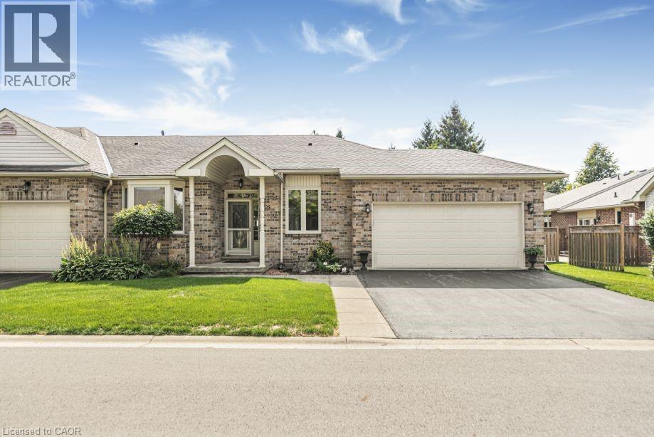 105 NORTHERNBREEZE Street, Hamilton, Ontario