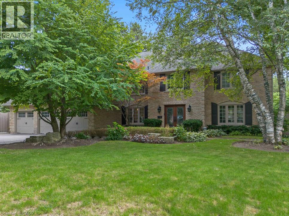 138 CAVENDISH Court, Oakville, Ontario