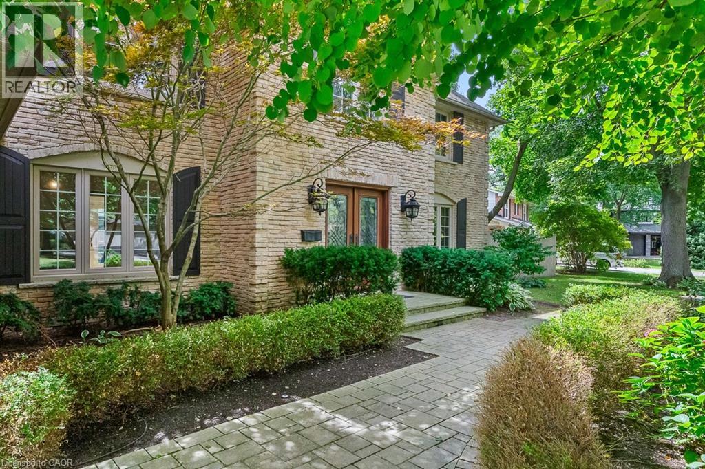 138 Cavendish Court, Oakville, Ontario  L6J 5S2 - Photo 2 - 40796523