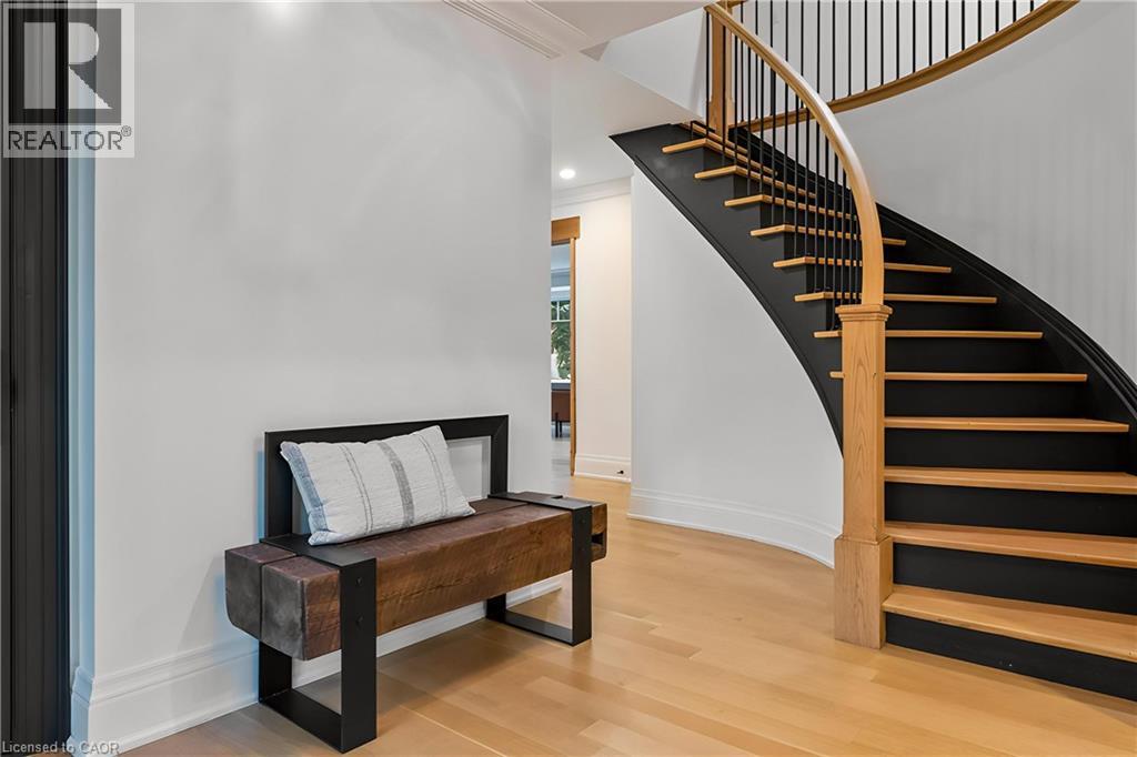 138 Cavendish Court, Oakville, Ontario  L6J 5S2 - Photo 3 - 40796523