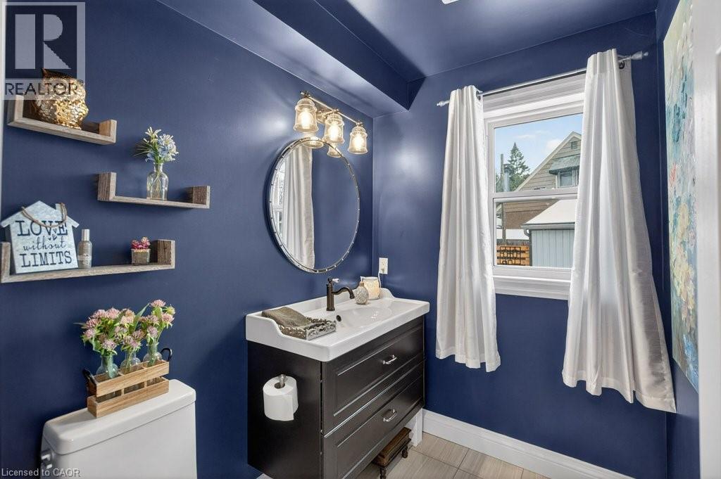 2 Sylvia Avenue, Hamilton, Ontario  L8K 2B3 - Photo 17 - 40796441