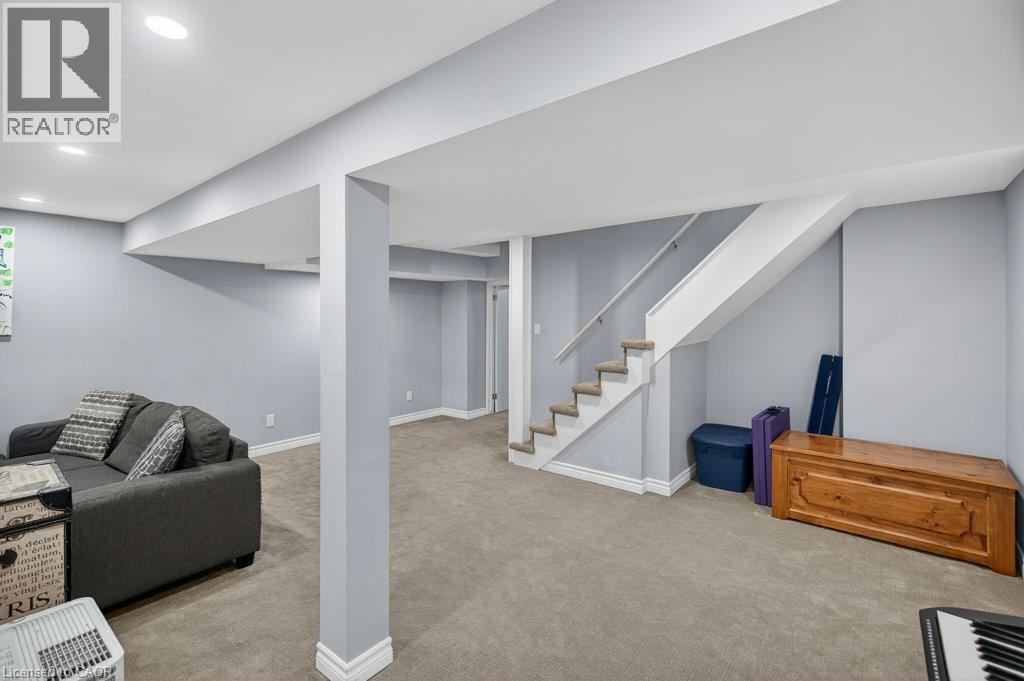 2 Sylvia Avenue, Hamilton, Ontario  L8K 2B3 - Photo 32 - 40796441